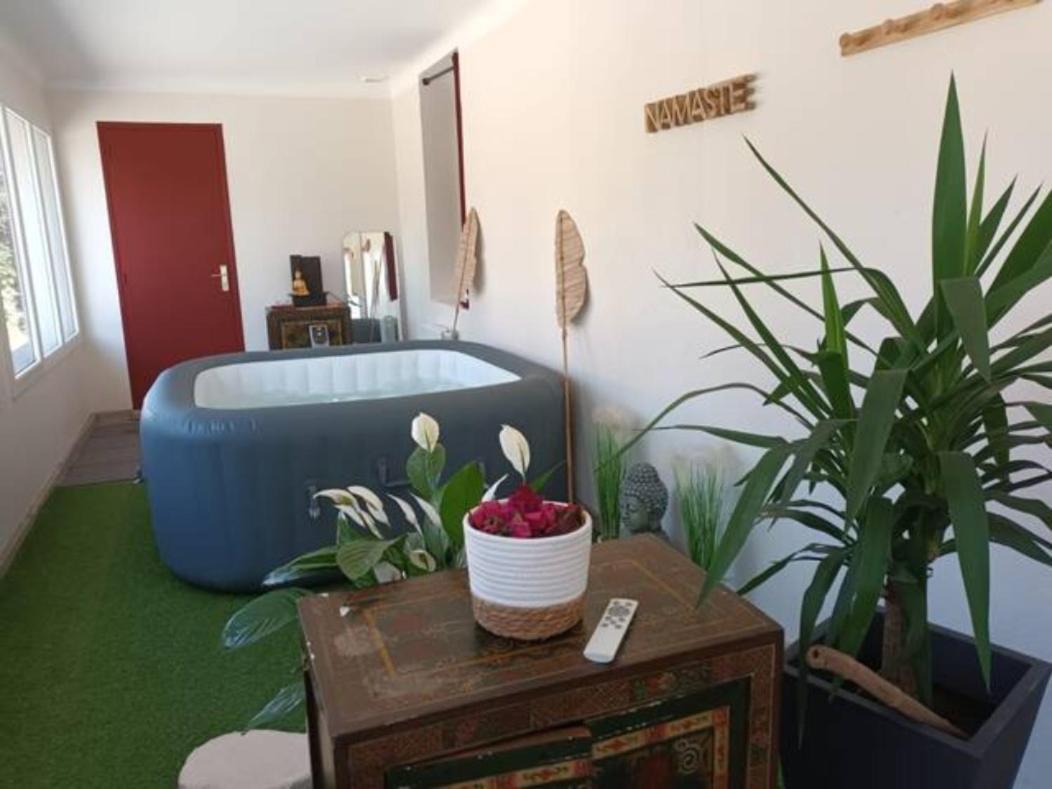 Gite Zen Carnoules  Ngoại thất bức ảnh